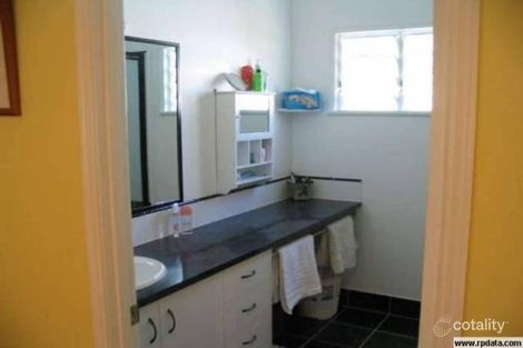 Property photo of 8 Surrey Street Hyde Park QLD 4812