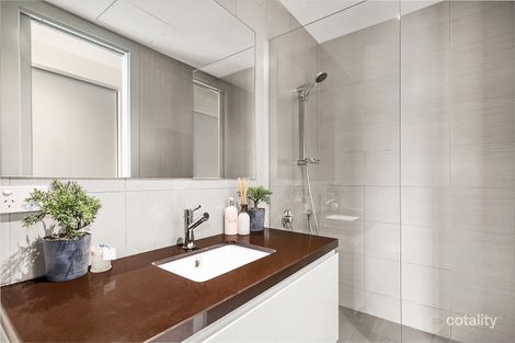 Property photo of 10/11 Railway Crescent Hampton VIC 3188