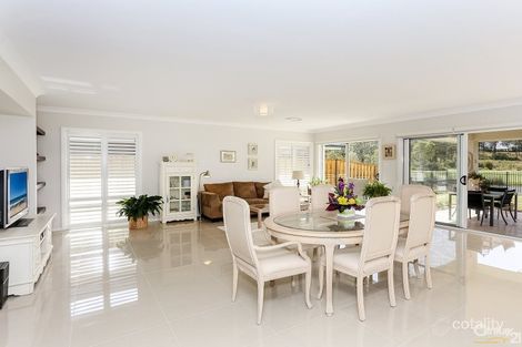 Property photo of 19 Medinah Point Medowie NSW 2318