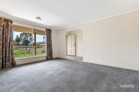 Property photo of 1 Parkway Avenue Walkley Heights SA 5098