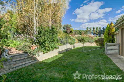 Property photo of 2 Robindale Court Robin Hill NSW 2795