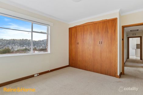 11 Sunnyside Rd, Lindisfarne, TAS 7015