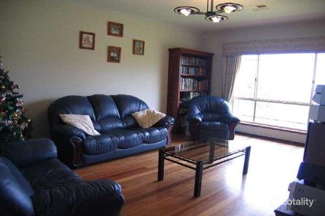 Property photo of 5 Molnar Court Aberfoyle Park SA 5159