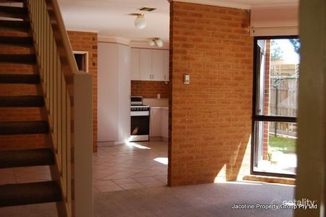 Property photo of 3/27 Shepparson Avenue Carnegie VIC 3163