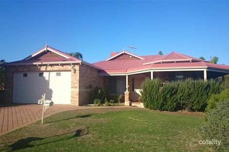 Property photo of 18 Dennison Drive Ocean Reef WA 6027