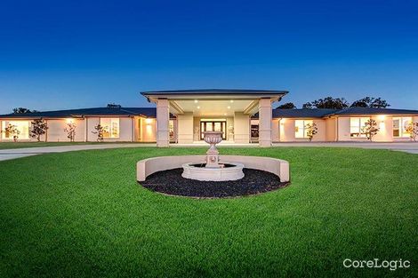 24 Ascot Cres, Samford Valley, QLD 4520