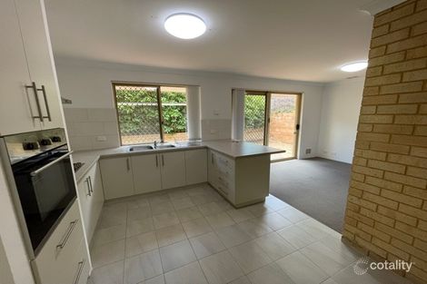 5b Yeovil Cres, Bicton, WA 6157