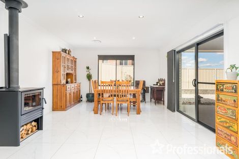 Property photo of 51 Graham Drive Kelso NSW 2795