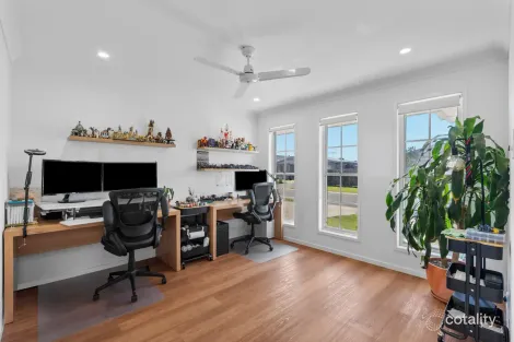 Property photo of 2 Narran Street Jimboomba QLD 4280