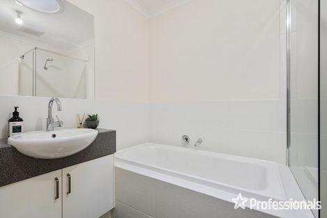 13a Andrew St, Mooroolbark, VIC 3138