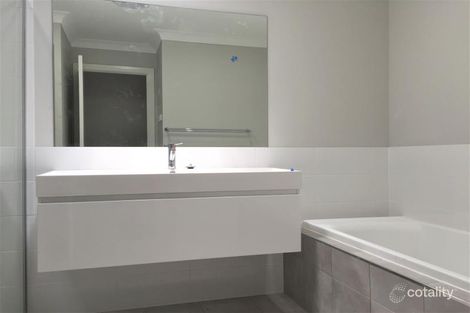 Property photo of 48A Bulbul Crescent Fletcher NSW 2287
