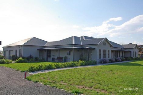 Property photo of 3 Kilgallin Close Scone NSW 2337