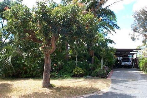 5 Buntine Way, Girrawheen, WA 6064