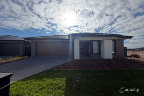 82 Warrumbungle Dr, Shepparton North, VIC 3631