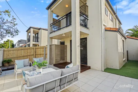 1/7 EVERSLEY TCE, YERONGA, QLD 4104