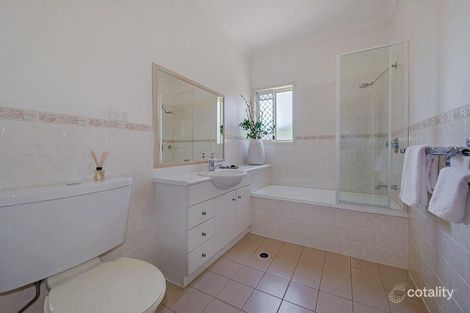 Property photo of 7 Tipuana Close Carindale QLD 4152