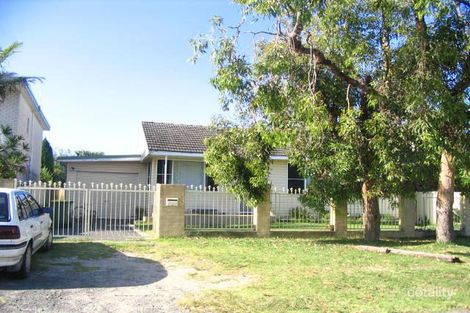 18 Scarborough St, Bundeena, NSW 2230