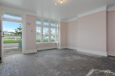 Property photo of 38 Nobbys Road Newcastle East NSW 2300