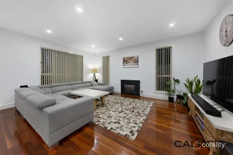 Property photo of 19 Chesterfield Road Cairnlea VIC 3023