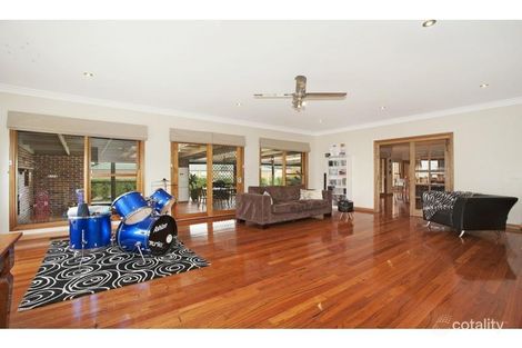 Property photo of 5 Maple Court Kilmore VIC 3764