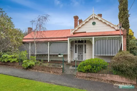Property photo of 30 Honeysuckle Street Bendigo VIC 3550