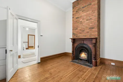 Property photo of 30 Honeysuckle Street Bendigo VIC 3550