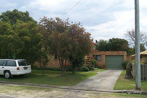 1 Endeavour St, Yamba, NSW 2464