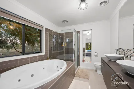 Property photo of 10 Brahe Drive Mernda VIC 3754