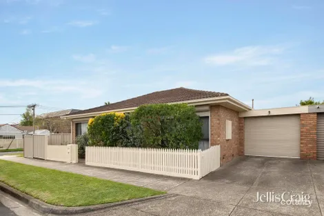 Property photo of 2 Rogers Road Bentleigh VIC 3204