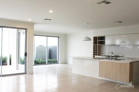 Property photo of 138 Harbour Boulevard Shell Cove NSW 2529