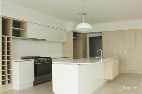 Property photo of 138 Harbour Boulevard Shell Cove NSW 2529