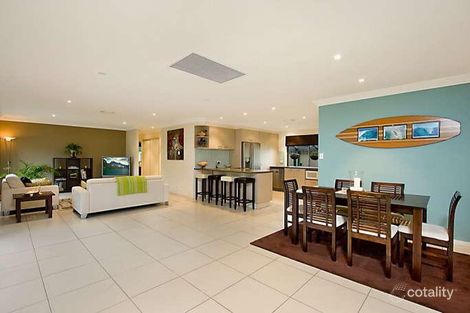 Property photo of 16 Pinon Close Elanora QLD 4221