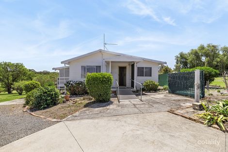 Property photo of 8 Fernhill Crescent Aldavilla NSW 2440