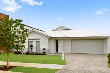 34 Clearwater St, Newport, QLD 4020