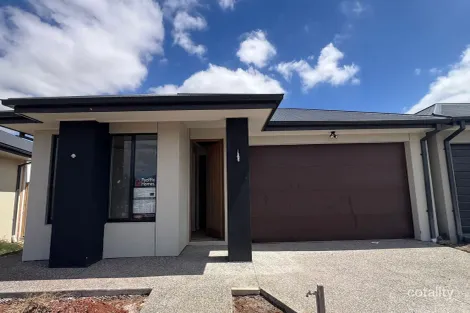 Property photo of 23 Rohab Crescent Mount Cottrell VIC 3024