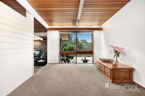 Property photo of 8 Myra Close Montmorency VIC 3094