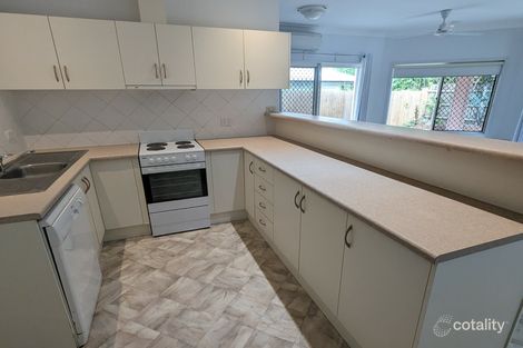 Property photo of 2/9 Glenlea Street Edge Hill QLD 4870