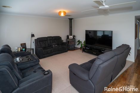 Property photo of 13 Protea Place Forest Hill NSW 2651
