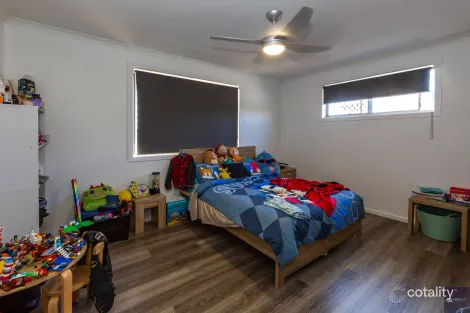 Property photo of 1 Rochelle Court Avoca QLD 4670