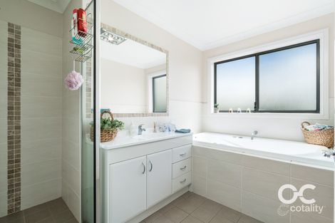 Property photo of 28 Redgum Avenue Orange NSW 2800