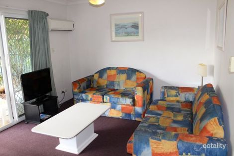 14/125 Frank St, Labrador, QLD 4215