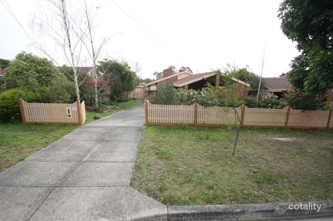 11 Oxford Cl, Croydon Hills, VIC 3136