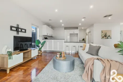 Property photo of 2/3 Maxwell Street Lalor VIC 3075