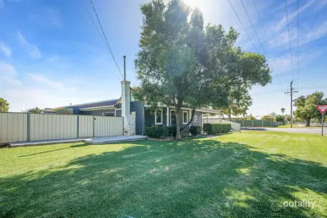 Property photo of 35 Mullah Street Trangie NSW 2823