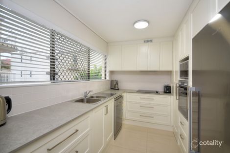 Property photo of 4/5-7 Lavarack Road Mermaid Beach QLD 4218