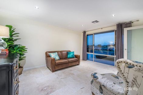 Property photo of 72 Macquarie Boulevard Hammond Park WA 6164