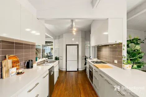 Property photo of 22 Central Avenue Oak Flats NSW 2529