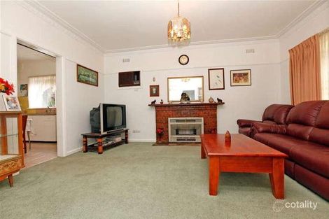 Property photo of 577 Grimshaw Street Bundoora VIC 3083