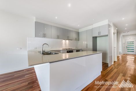 Property photo of 26B Wallace Avenue Murrumbeena VIC 3163