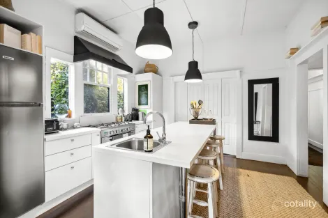 71 Central Springs Rd, Daylesford, VIC 3460